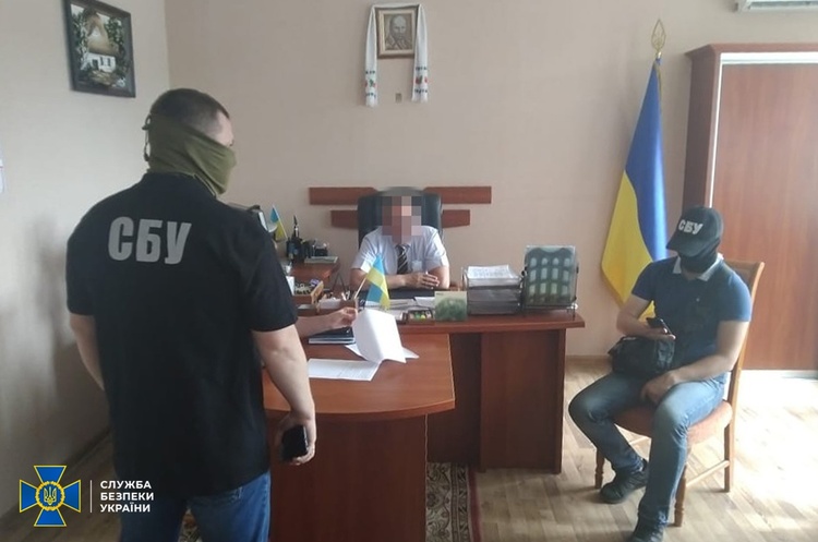 СБУ викрила керівництво інституту НААН на корупції СБУ викрила керівництво інституту НААН на корупції