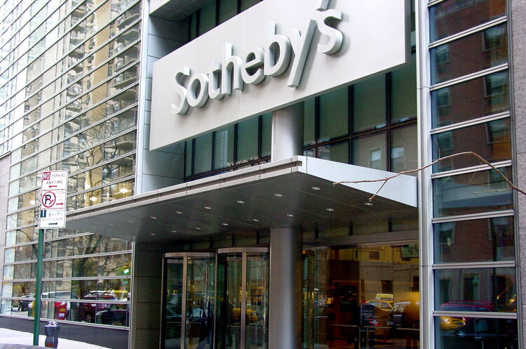 Sotheby's продав діамант вагою 101,38 карата за $12,3 млн Sotheby's продав діамант вагою 101,38 карата за $12,3 млн