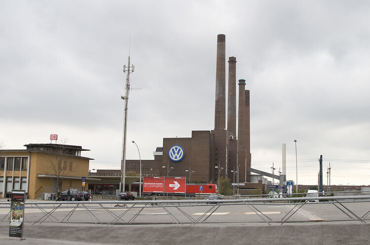 За перше півріччя Volkswagen заробив більше, ніж за весь 2020 рік. За перше півріччя Volkswagen заробив більше, ніж за весь 2020 рік.