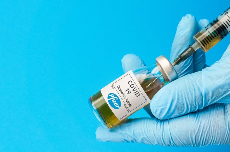 На Харківщині під час транспортування вакцини Pfizer зіпсувалися понад 9 300 доз На Харківщині під час транспортування вакцини Pfizer зіпсувалися понад 9 300 доз