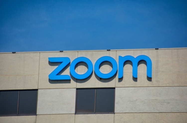 Zoom оголосила про покупку постачальника хмарних послуг Five9 за майже $15 млрд Zoom оголосила про покупку постачальника хмарних послуг Five9 за майже $15 млрд