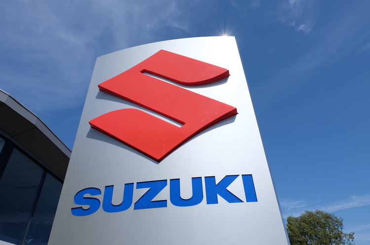 Перший електромобіль Suzuki з'явиться на ринку до 2025 року Перший електромобіль Suzuki з'явиться на ринку до 2025 року