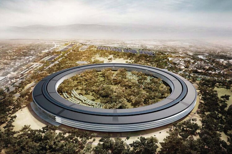 Apple відкладає повернення в офіси працівників як мінімум на місяць через сплеск COVID-19 Apple відкладає повернення в офіси працівників як мінімум на місяць через сплеск COVID-19