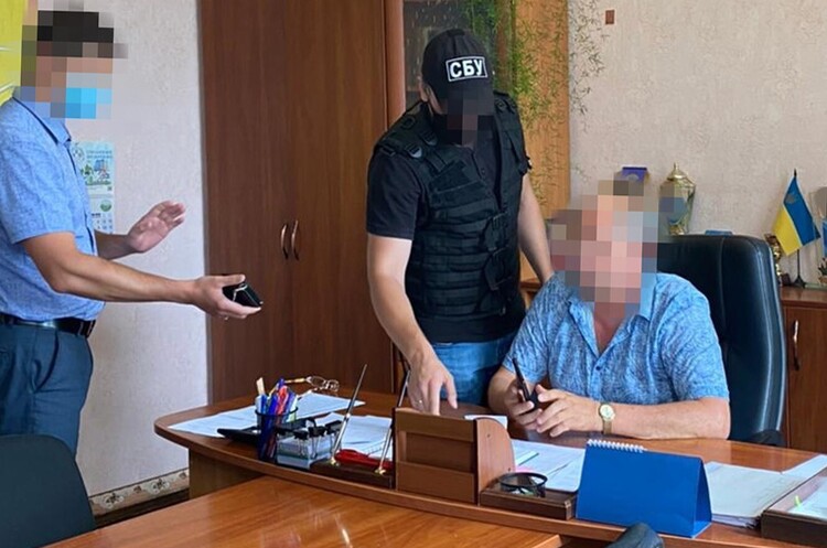 СБУ викрила на корупції одного з міських голів у Кіровоградській області СБУ викрила на корупції одного з міських голів у Кіровоградській області