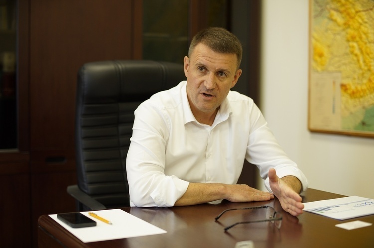 Тінь на ринку підакцизної спиртової й тютюнової продукції коштує держбюджету 30 млрд грн – голова ДФС Тінь на ринку підакцизної спиртової й тютюнової продукції коштує держбюджету 30 млрд грн – голова ДФС