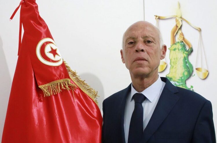 Унікальна арабська криза: як «туніський Робокоп» узурпує владу