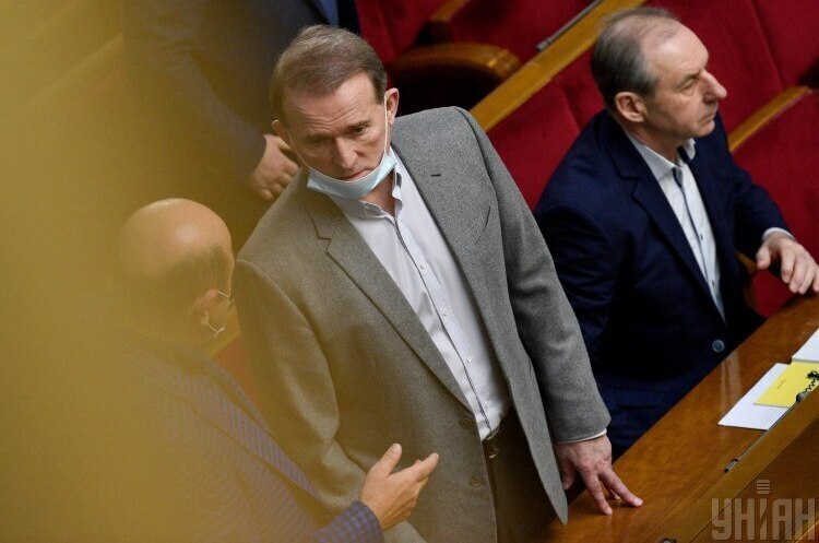 Суд залишив Медведчука під домашнім арештом Суд залишив Медведчука під домашнім арештом