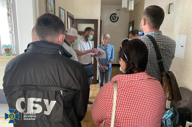 СБУ викрила систему «відкатів» на закупівлях запчастин до локомотивів в «Укрзалізниці» СБУ викрила систему «відкатів» на закупівлях запчастин до локомотивів в «Укрзалізниці»
