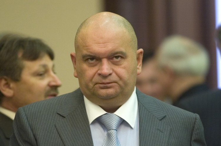 Микола Злочевський Ексміністр екології Злочевський переоформив 13 компаній на доньок