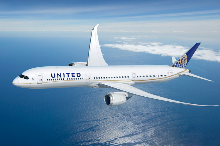фото DR United Airlines першою з компаній вимагає від працівників вакцинацію – під загрозою звільнення