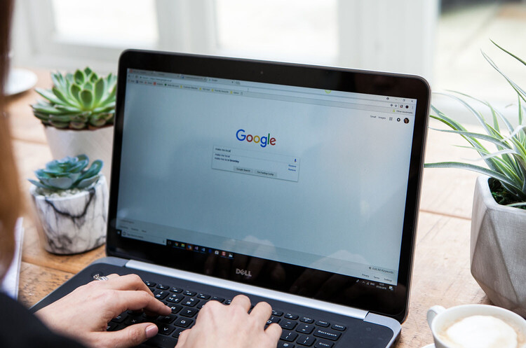 Google каратиме сайти, що повільно завантажуються Google каратиме сайти, що повільно завантажуються