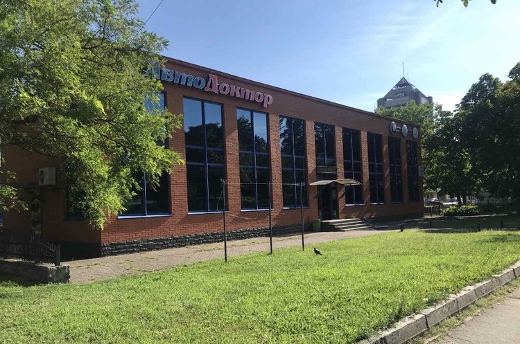 Павільйон технічного обслуговування автомобілів виставлений на аукціон за 6,2 млн грн Павільйон технічного обслуговування автомобілів виставлений на аукціон за 6,2 млн грн