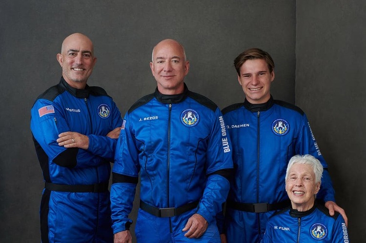 фото Blue Origin/PA Компанія Джеффа Безоса подала до суду на NASA через контракт агентства зі SpaceX