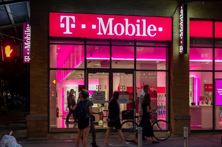 фото DR T-Mobile зізнався, що зазнав хакерської атаки і викрадення даних 100 млн клієнтів