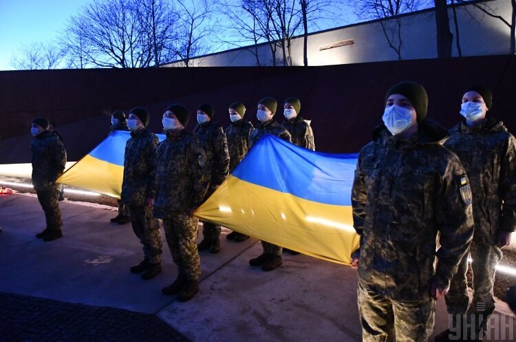 РНБО схвалила проєкт Стратегічного оборонного бюлетеня України РНБО схвалила проєкт Стратегічного оборонного бюлетеня України