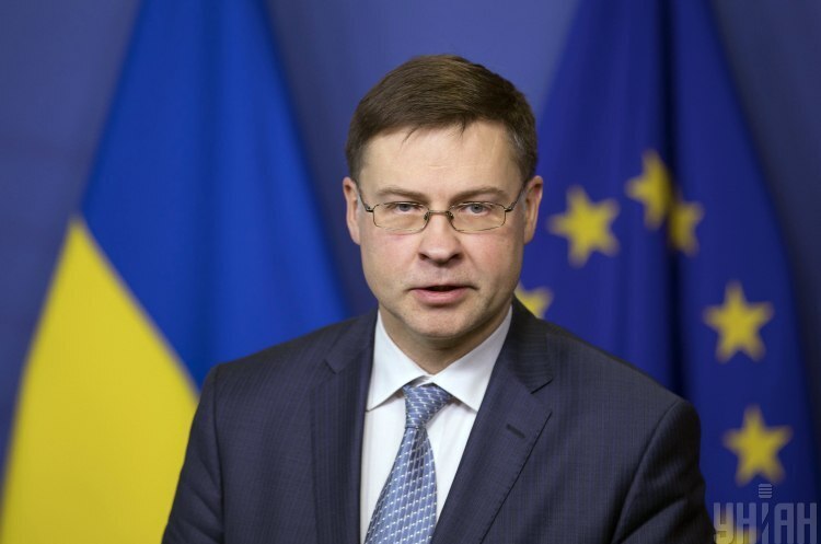 Виконавчий віцепрезидент Європейської Комісії Валдіс Домбровскіс Єврокомісія стежитиме, щоб «Північний потік-2» не спричинив проблем для України як країни-транзитера
