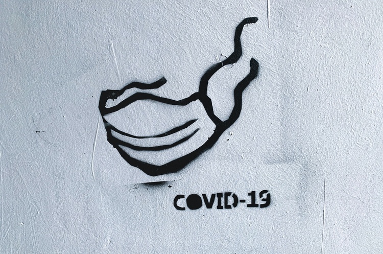 За добу в Україні зафіксували 727 нових випадків COVID-19 За добу в Україні зафіксували 727 нових випадків COVID-19