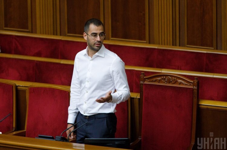 «Слуга народу» Трухін вперше прокоментував ДТП зі своєю участю «Слуга народу» Трухін вперше прокоментував ДТП зі своєю участю
