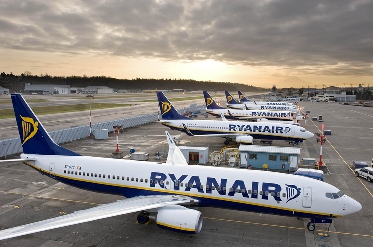 фото DR Ryanair передумала купувати понад дві сотні літаків Boeing моделі 737 MAX