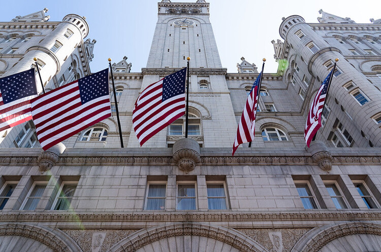 Трамп задумався про продаж свого готелю в Вашингтоні Трамп задумався про продаж свого готелю в Вашингтоні