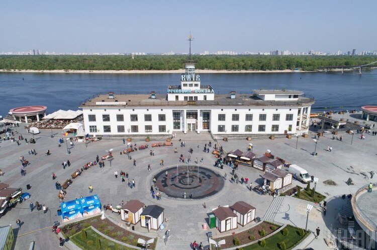Будівлю Річкового вокзалу здали в оренду американському університету на десять років Будівлю Річкового вокзалу здали в оренду американському університету на десять років