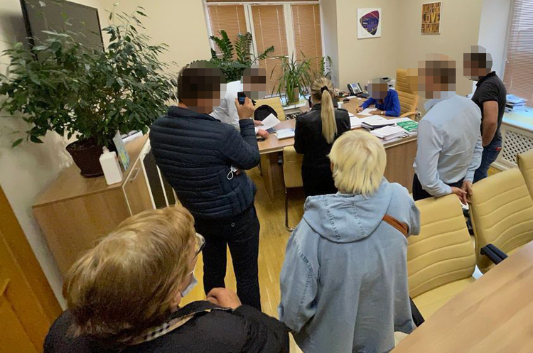 Прокуратура знову проводить обшуки у КМДА Прокуратура знову проводить обшуки у КМДА