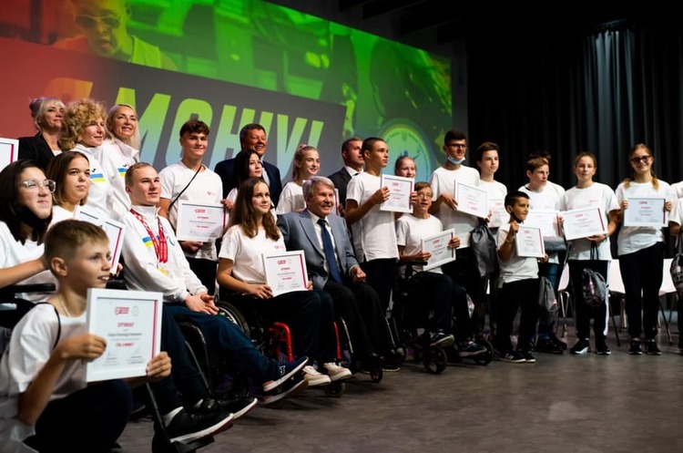 Parimatch Foundation підтримав стипендіями маленьких спортсменів з інвалідністю Parimatch Foundation підтримав стипендіями маленьких спортсменів з інвалідністю