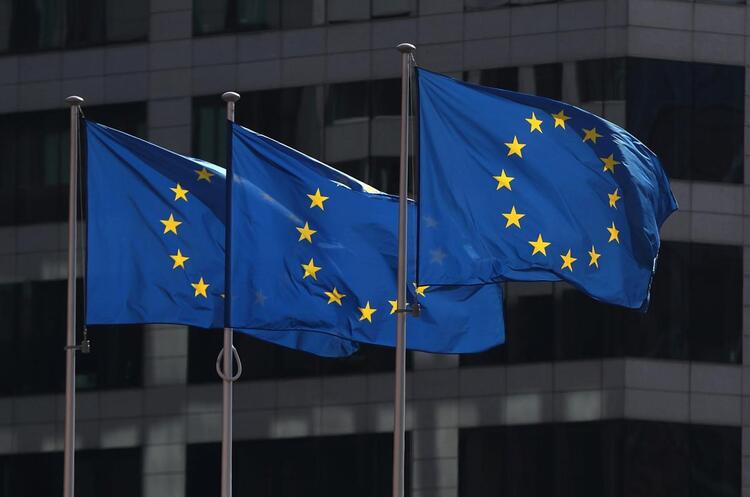 Євросоюз занепокоєний через зловживання безвізом низкою країн, зокрема Україною – ЗМІ