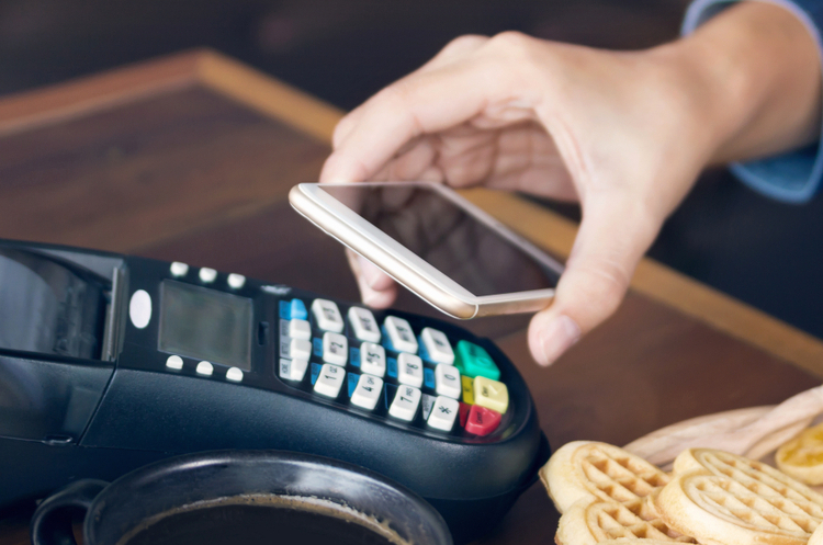 фото Shutterstock Mastercard запустила програму, яка дозволяє оплатити товар пізніше
