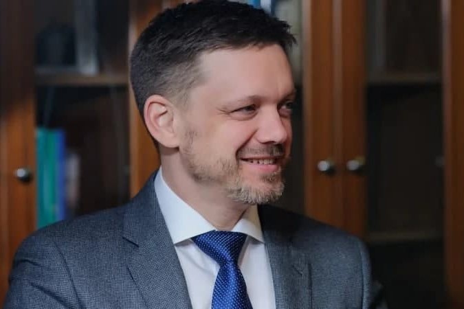 Голова «Укрексімбанку» Євген Мецгер ОП очікує відсторонення Мецгера після нападу керівництва «Укрексімбанку» на журналістів «Схем»