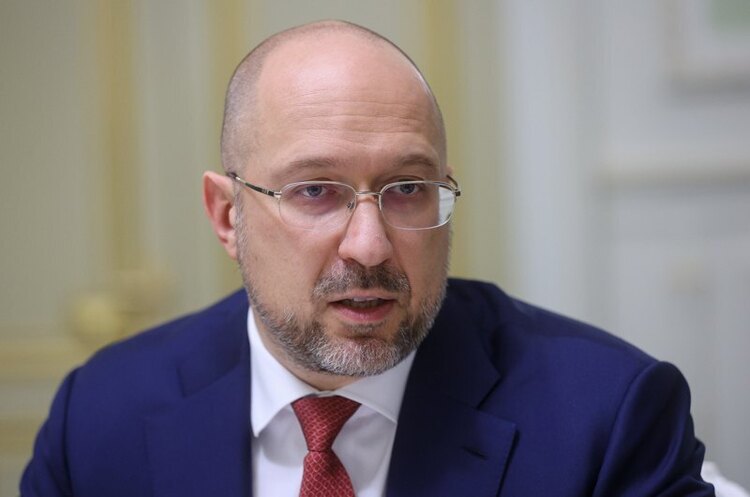 Прем'єр-міністр України Денис Шмигаль Україна не планує укладати з Росією прямий контракт на поставку газу – Шмигаль