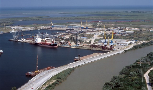 фото DR В Тамані на березі Чорного моря планують збудувати 8 хімічних заводів – ЗМІ