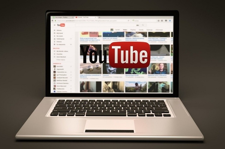 фото Pixaby YouTube з 15 листопада тестуватиме функцію прямих покупок товарів з відео