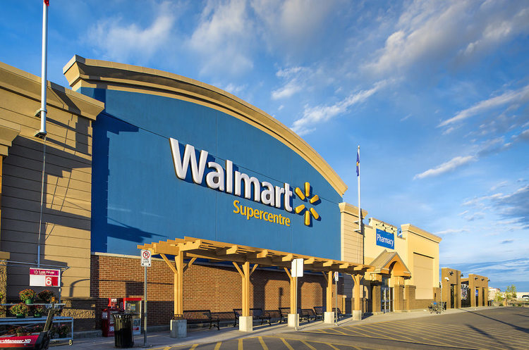 фото Shutterstock Walmart запускає продаж біткойнів у своїх магазинах