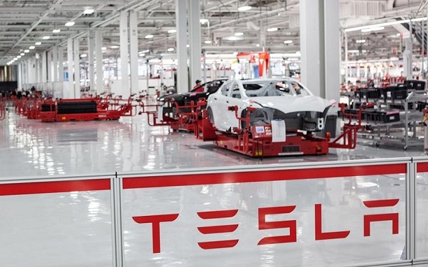 фото DR Tesla не зможе запустити свій завод під Берліном у листопаді