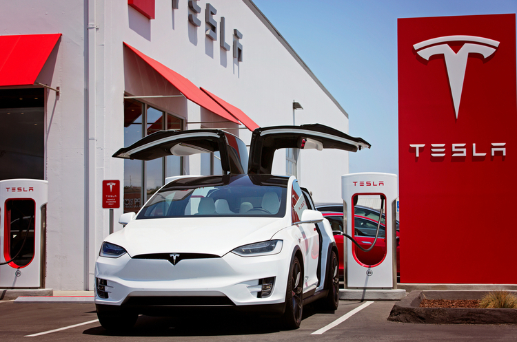 Акції Tesla зросли до історичного рекорду
