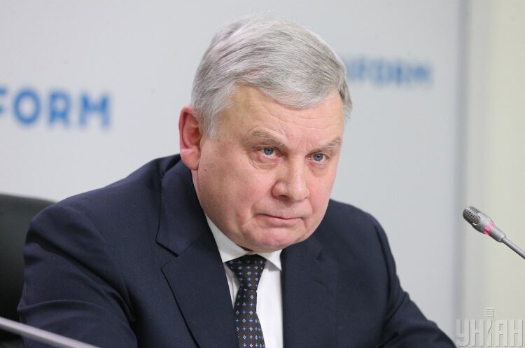 Міністр оборони Андрій Таран Міністр оборони Андрій Таран подав у відставку – представник уряду в Раді
