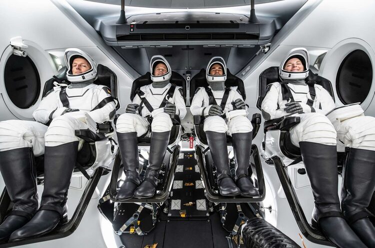 Космічний корабель Crew Dragon-3 зістикувався з МКС Космічний корабель Crew Dragon-3 зістикувався з МКС