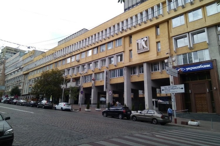 Слідчі ДБР арештували ділянку і приміщення «Київпроекту» Слідчі ДБР арештували ділянку і приміщення «Київпроекту»