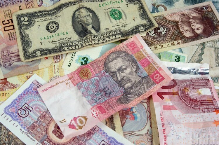 Чотирьох директорів фірм підозрюють в розкраданні коштів банку на 181 млн грн