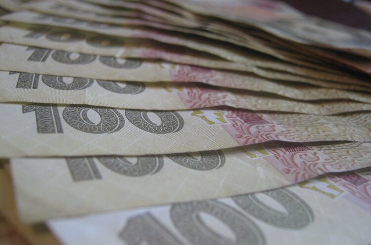 Видатки на обіцяну Зеленським тисячу для вакцинованих збільшаться до восьми млрд грн – Шмигаль Видатки на обіцяну Зеленським тисячу для вакцинованих збільшаться до восьми млрд грн – Шмигаль