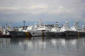 Україна та Франція підписали контракт про будівництво п'яти суден для ДПСУ