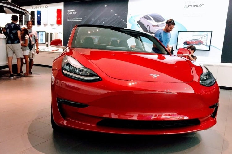 Кожен четвертий автомобіль Tesla, зібраний цього року в Китаї, буде відкликаний для ремонту