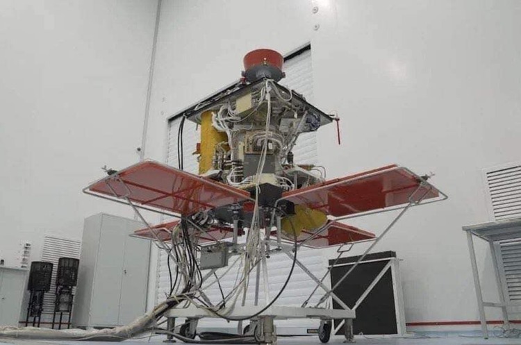 Український супутник «Січ-2-30» відправили до США для запуску в космос Український супутник «Січ-2-30» відправили до США для запуску в космос
