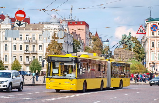 Київрада ратифікувала фінансову угоду з ЄІБ на закупівлю нових тролейбусів і 50 вагонів метро Київрада ратифікувала фінансову угоду з ЄІБ на закупівлю нових тролейбусів і 50 вагонів метро