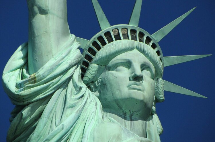 США закликають ЄС підготувати санкції проти енергетики та банків Росії США закликають ЄС підготувати санкції проти енергетики та банків Росії