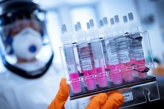 фото DR Євросоюз замовив у Pfizer 170 млн доз оновленої вакцини – адаптованої до «омікрона»