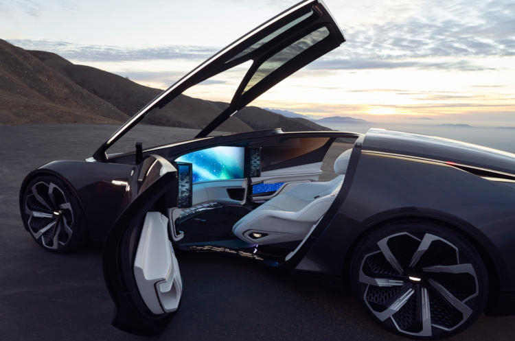 фото General Motors Cadillac представила концепт безпілотного автомобіля InnerSpace
