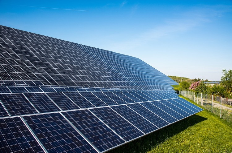 Українці встановили рекордну кількість домашніх сонячних електростанцій у 2021 році