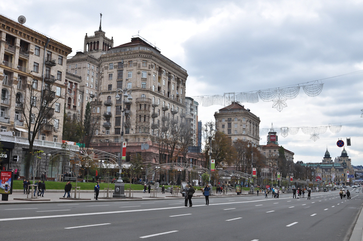Рух у центрі Києва та в Дарницькому й Шевченківському районах перекриють через приїзд Блінкена Рух у центрі Києва та в Дарницькому й Шевченківському районах перекриють через приїзд Блінкена